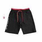 Bermuda felpa Ducati Bermuda in felpa - 100% cotone - Sarabanda interpreta Ducati. Il modello ha lunghezza al ginocchio con stampa laterale Ducati. Elastico in vita bicolor con coulisse personalizzata Ducati. In abbinamento un portachiavi.