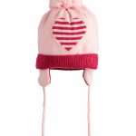 CAPPELLO NEONATA CON POMPON Cappello neonata, cotone e cashmere, con pompon, intarsio cuore e para orecchie.