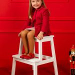 Cappotto bimba Cappotto bimba caldo e chic: colletto camicia e dettagli con fiocchi