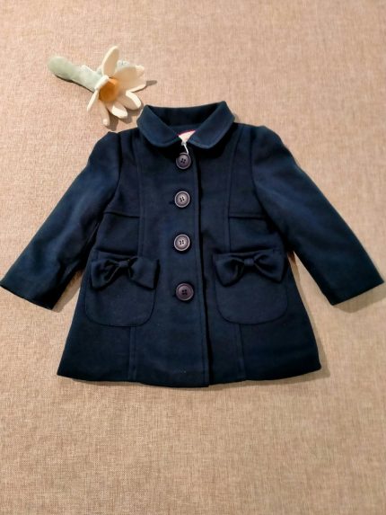 Cappotto bimba Cappotto bambina imbottito con fiocchi applicati e colletto camicia