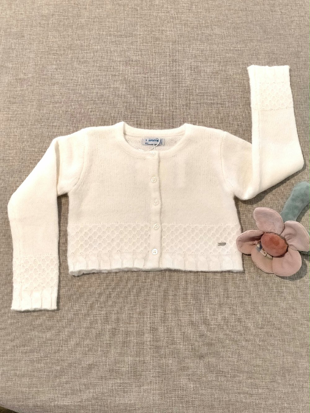 Cardigan in maglia bambina 4.361_035 00 Cardigan in maglia bambina Cardigan in Maglia Morbido e Caldo per Bambina - Comfort e Stile per Ogni Occasione