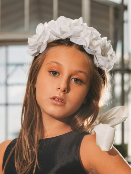 Cerchietto con fiori ragazza Cerchietto con Fiori Made in Italy - Completa il Look da Cerimonia Made in Italy Accessori Cerimonia Idea Regalo