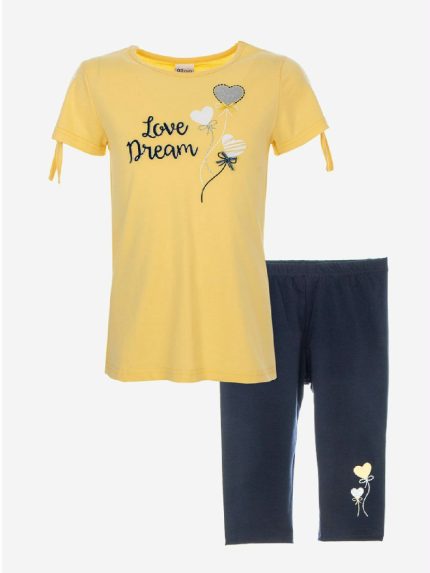 Completo Spring Breeze Ativo Kids Completo per bambina composto da: T.shirt girocollo in cotone a maniche corte con stampa CUORI + leggings con elastico in vita e piccola stampa CUORI sul fondo.