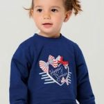 Felpa baby Ubs2 Felpa per bimba in cotone elasticizzato blu navy, manica lunga, stampata con fiocchi colorati e cuore argento.