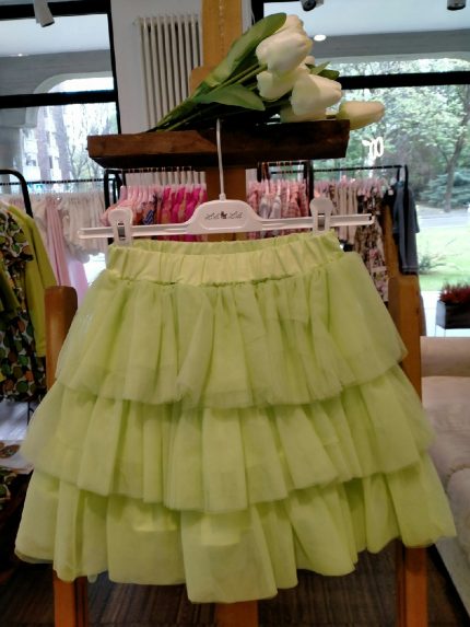 Gonna ragazza Gonna in tulle a balze con cintura elastica e fodera in cotone.