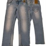 JEANS SKINNY FIT BIMBA PEM Jeans bimba - modello cinque tasche - con ricami cuori, elastico interno per regolazione vita, vestibilità skinny, lavaggio denim chiaro.