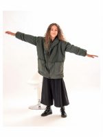 KIMONO LONG BASIC KIMONORAIN - Capospalla unisex reversibile in materiale tecnico waterproof, bretelle interne per trasporto a zaino. Colori verde oliva/nero e nero/blu, taglie da 6 a 16 anni.