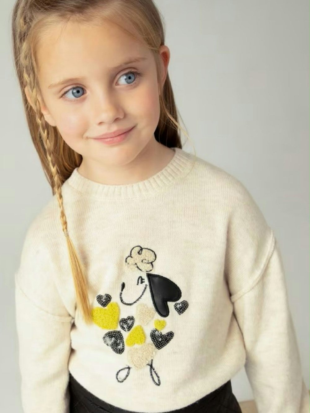 Maglione ricamato bambina 4.359_021 00 Maglione ricamato bambina Maglione Bimba con Ricamo Cagnolino | Stile e Comfort - Mayoral