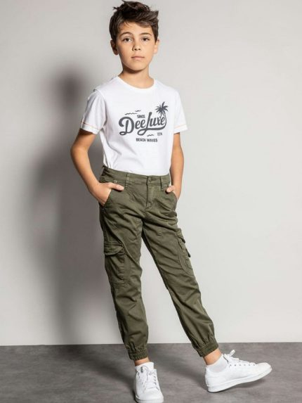 PANTALONI CARGO GARDEN Si indossa con facilità tutti i giorni il pantalone cargo dalla vestibilità slim. Taglie junior 8/16 anni.