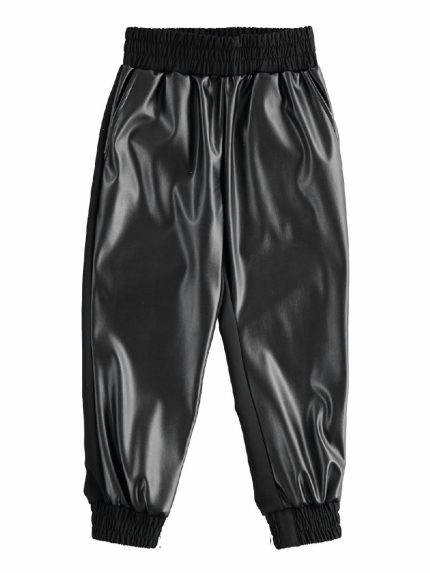 PANTALONI ECOPELLE Pantaloni ragazza in morbida ecopelle con cintura elastica.