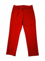 Pantaloni ragazza Pantalone dal taglio diritto in tessuto elasticizzato dalla vestibilità comoda, tasche laterali, allacciatura con zip e bottone, elastico interno per regolazione vita. Made in Italy Party Natale