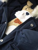 Parka neonato con cappuccio Parka per neonato con cappuccio. Modello con calda imbottitura in