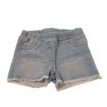 SHORTS BABY EFETTO JEANS Praticissimi shorts bimba baby in cotone elasticizzato e cintura elastica, fondo frangiato.