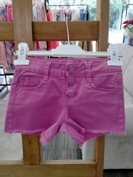 Shorts La Vie En Rose Shorts in twill, modello cinque tasche, allacciatura frontale con tre bottoni, vita regolabile con elastico interno.