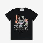 T.shirt manica corta fantasia T.shirt girocollo a maniche corte - 100% cotone - tinta unita nera con stampa "city graphic yummy" sul fronte. Etichetta nera in tessuto "plus symbol" cucita sull'orlo della manica sinistra e collo a costine. Vestibilità regolare.