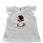 T.shirt manica corta Fields Of Flowers T.shirt stampata a maniche corte a volant, apertura posteriore con bottoncino.